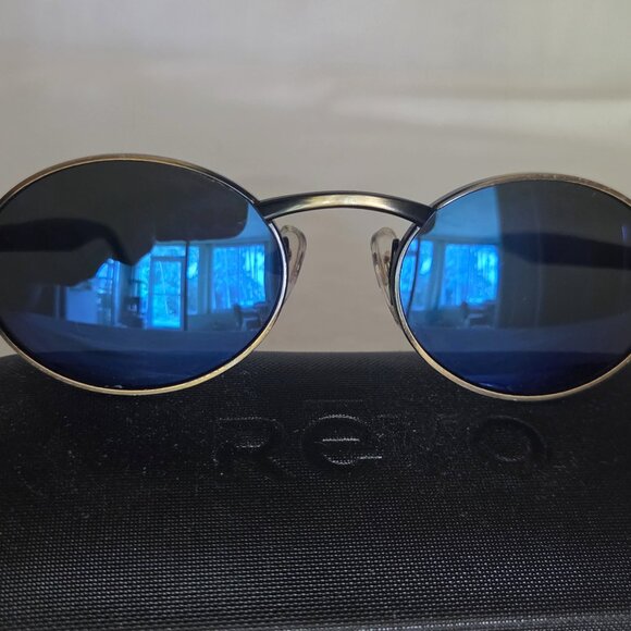Vintage Revo 962 Antique Gold Frame with New Blue Mirror Lenses & Revo Hardcase - Picture 1 of 16